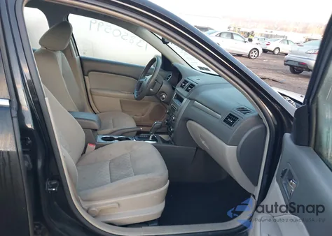 2010 Ford Fusion Se из США, поврежденный, VIN 3FAHP0HA1AR111661